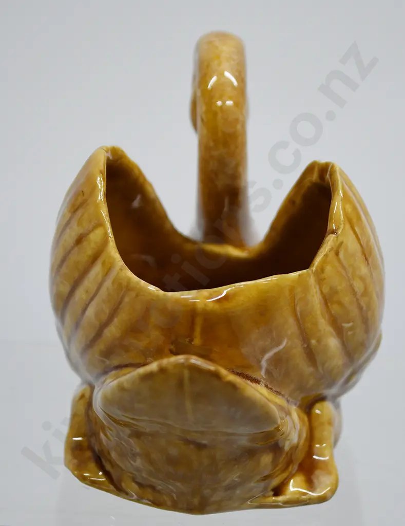 CROWN LYNN AMBRICO TRICKLE GLAZED SWAN Image 1++