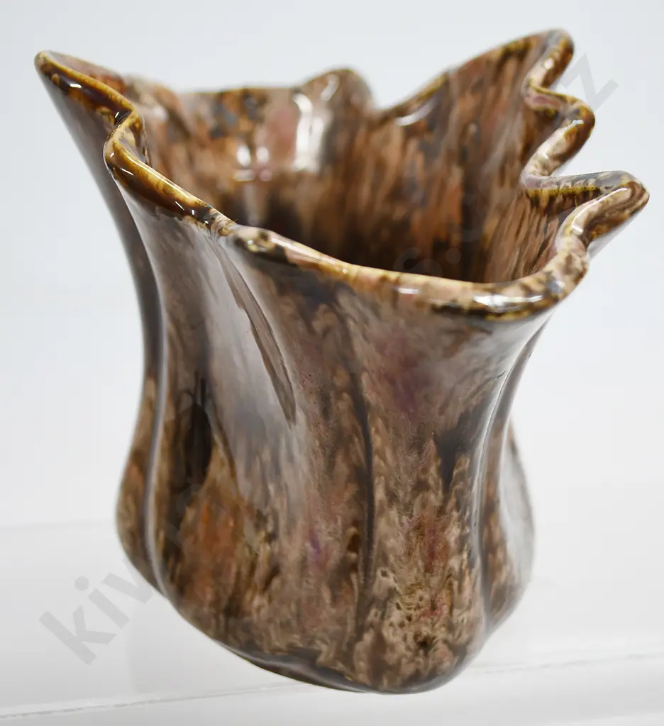 CROWN LYNN FLUTED COW BELL VASE NUMBER 44 Image 1++