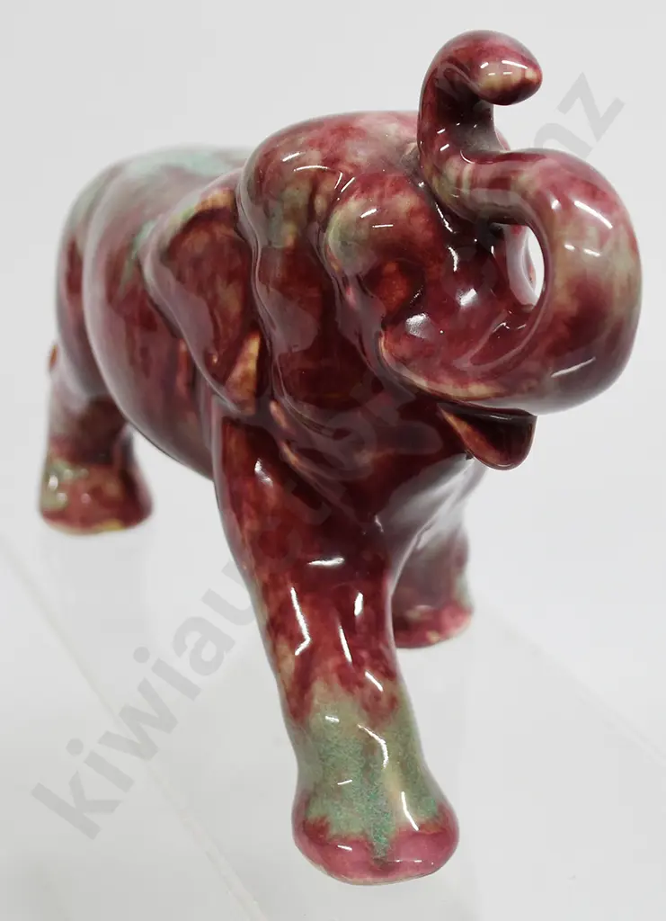 CROWN LYNN ELEPHANT MOTTLED Image 1++