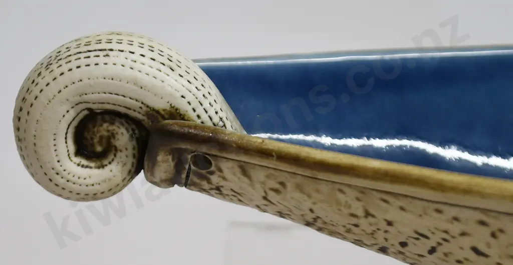 McGLASHEN POTTERY WAKA IN BOX Image 1++