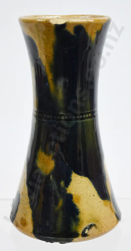 BRIAR GARDNER, CHRISTCHURCH BRICK POTTERY Image 1++