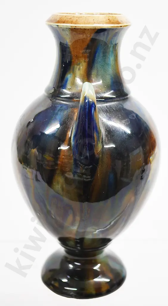 COLONIAL POTTERY VASE Image 1++