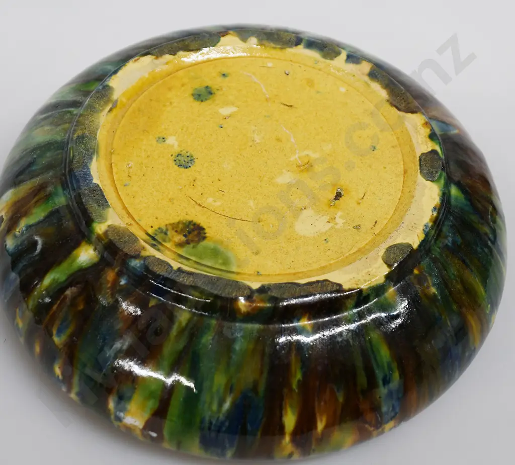 COLONIAL POTTERY MAJOLICA GLAZED BOWL AND FROG Image 1++