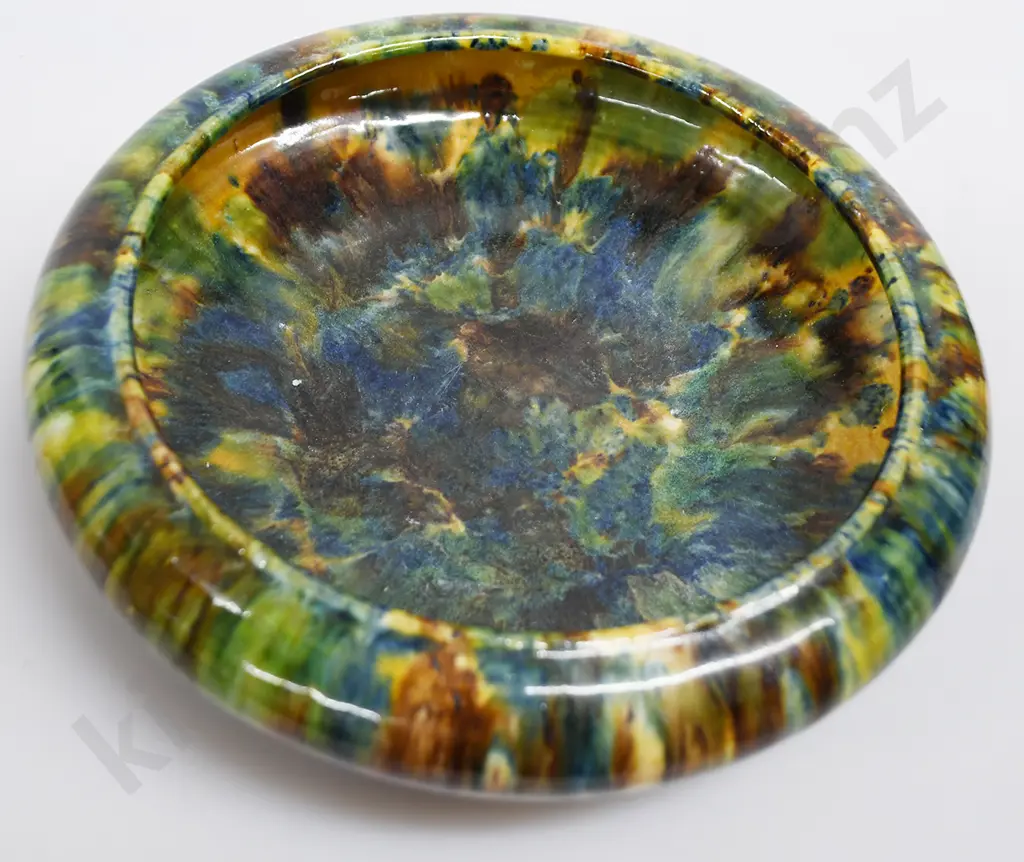 COLONIAL POTTERY MAJOLICA GLAZED BOWL AND FROG Image 1++