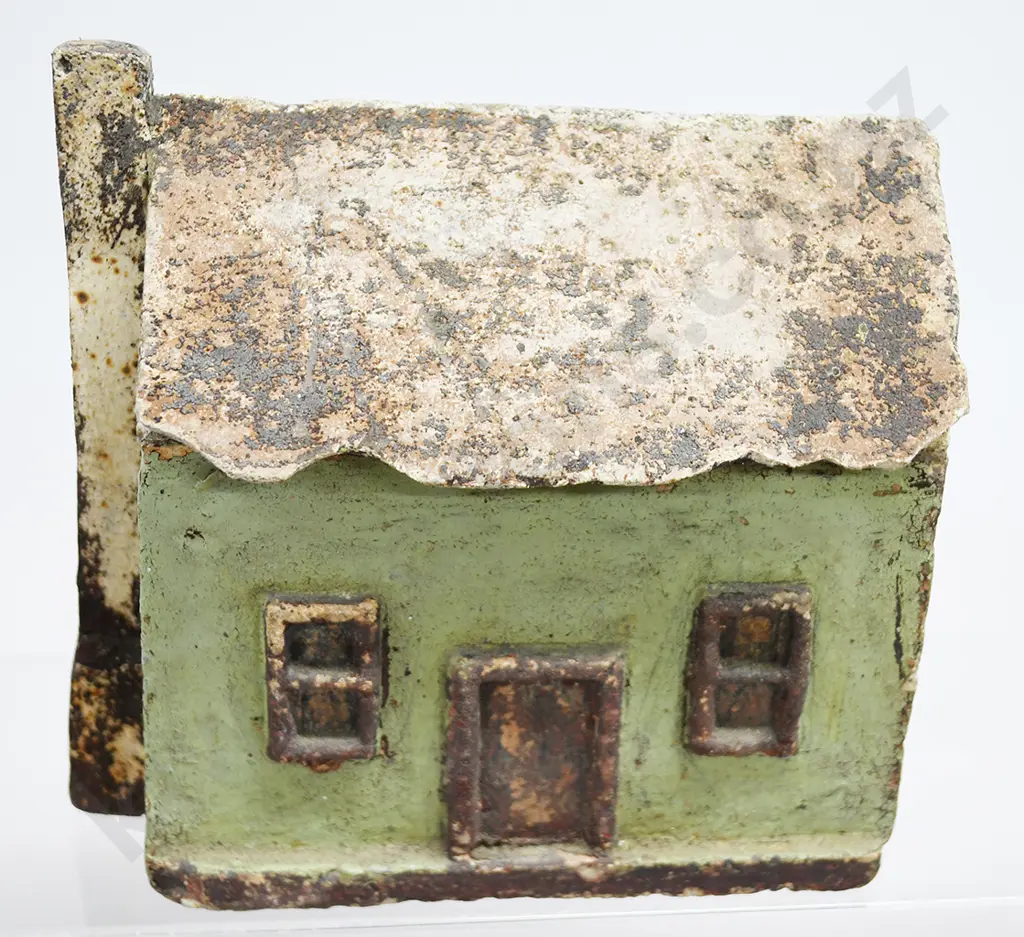 COLONIAL HOUSE MONEY BOX, BRUNNER BRICK CO Image 1++