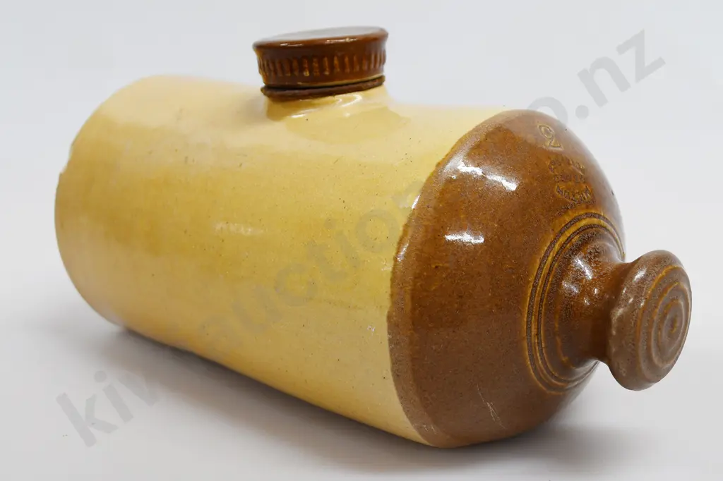 MILTON OTAGO POTTERIES EARLY HOT WATER BOTTLE Image 1++