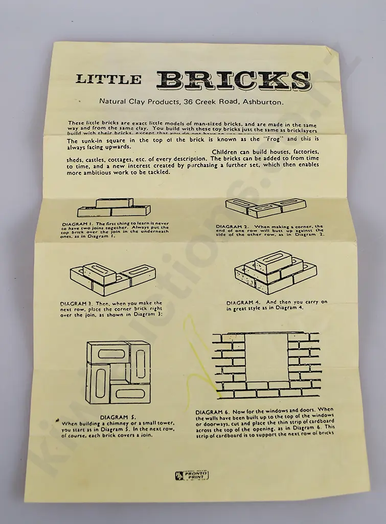 CRUM POTTERY LITTLE BRICKS IN ORIGINAL BOX Image 1++
