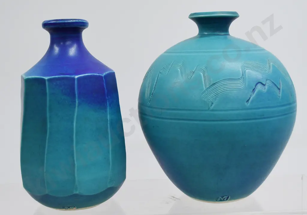 DANNY MOORWOOD DUNEDIN VASES Image 1++