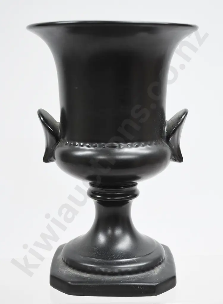 CROWN LYNN FLAT TOP BLACK URN VASE NUMBER 665 Image 1++