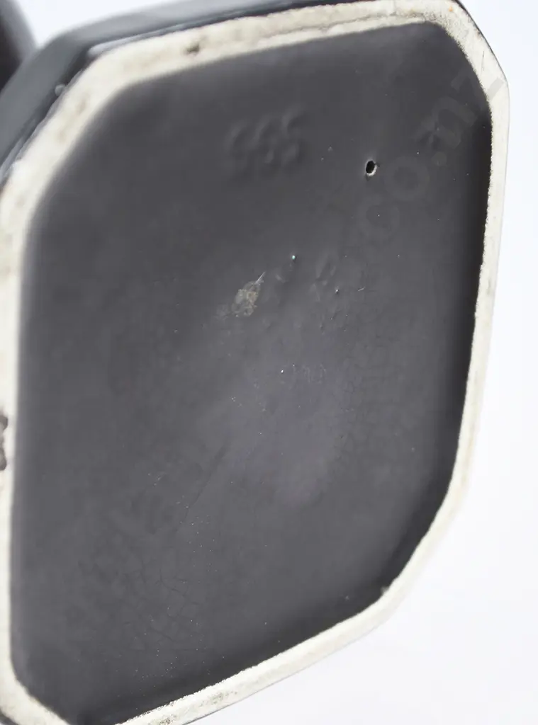 CROWN LYNN FLAT TOP BLACK URN VASE NUMBER 665 Image 1++