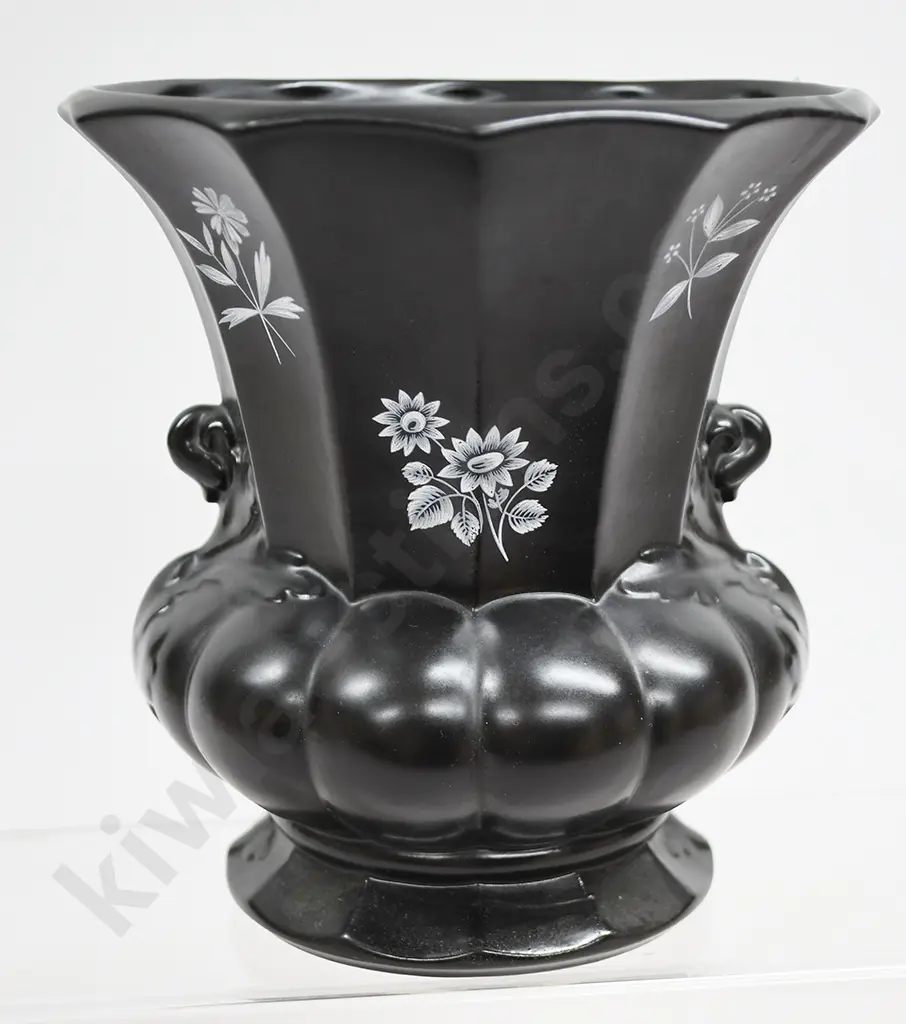 CROWN LYNN FLAT TOP BLACK URN VASE NUMBER 603 Image 1++