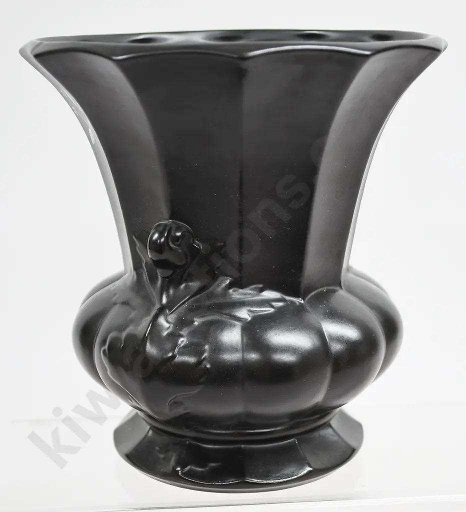 CROWN LYNN FLAT TOP BLACK URN VASE NUMBER 603 Image 1++