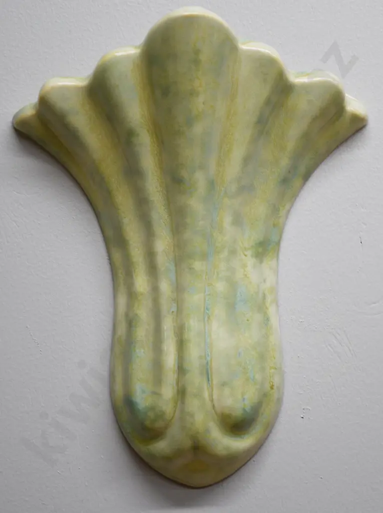 CROWN LYNN COW BELL WALL POCKET NUMBER 8 Image 1++