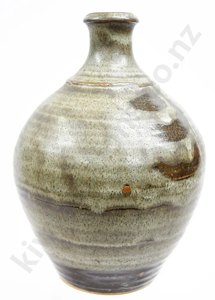 ESTELLE MARTIN BOTTLE JUG Image 1++