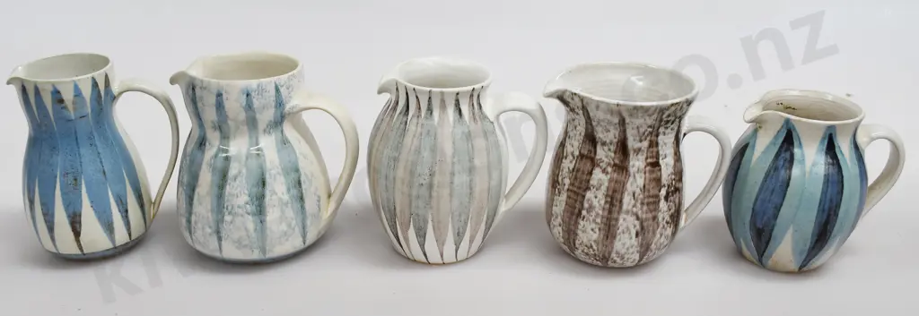 HANMER POTTERY JUGS Image 1++