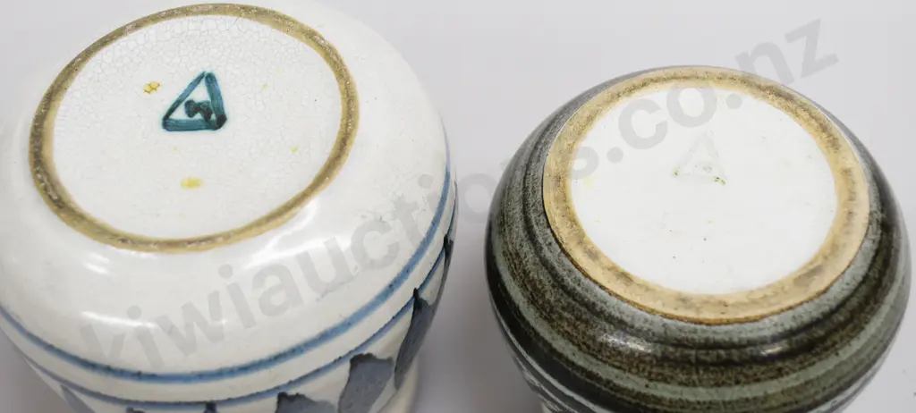 HANMER POTTERY MIXTURE Image 1++