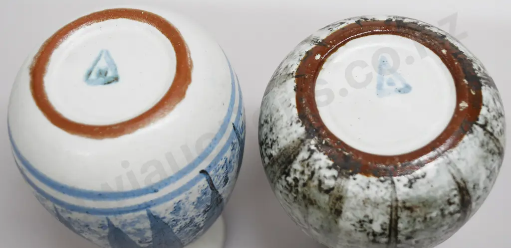 HANMER POTTERY MIXTURE Image 1++