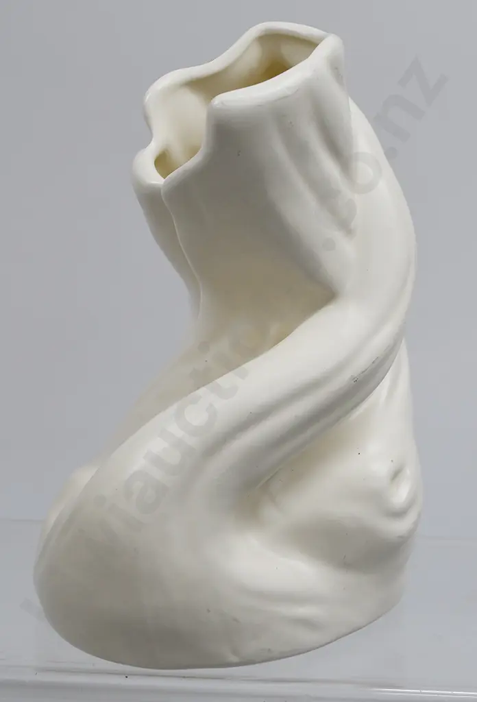 CROWN LYNN DRIFTWOOD VASE NUMBER 590 Image 1++