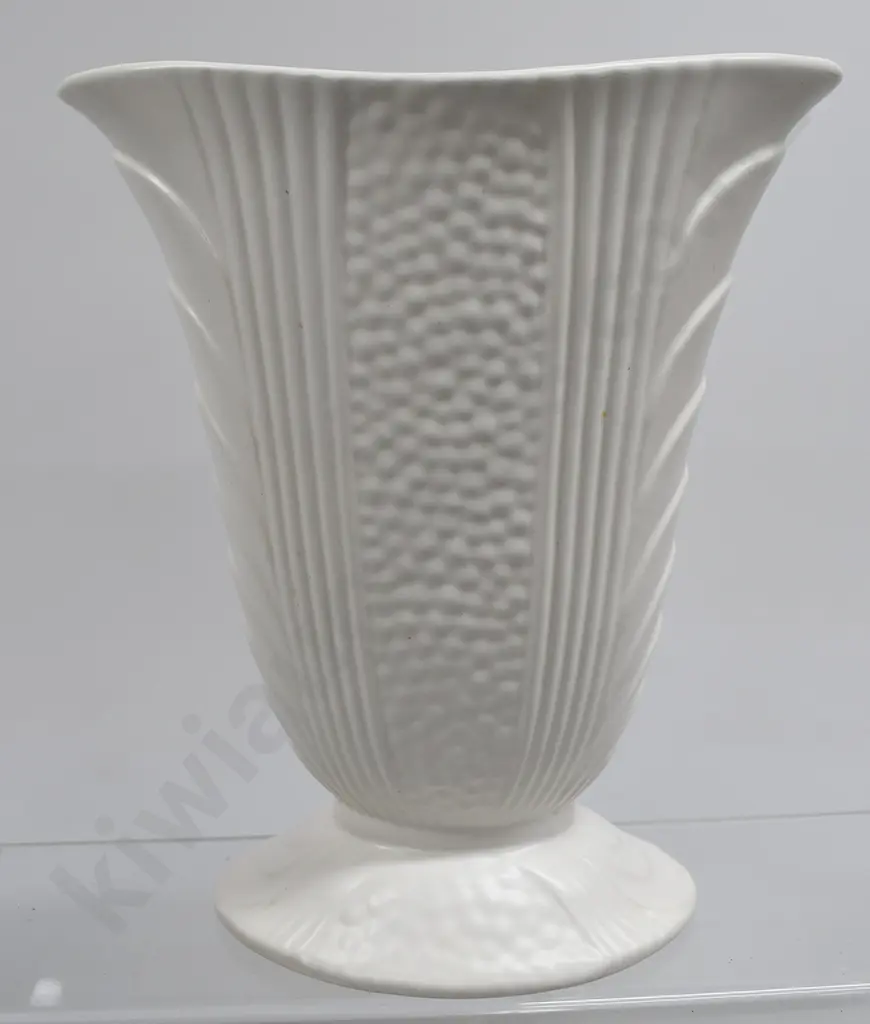 CROWN LYNN FLAIR ART POTTERY BUBBLE TYPE VASE 370 Image 1++