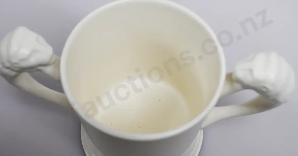 CROWN LYNN HAND POTTED LOVING CUP Image 1++