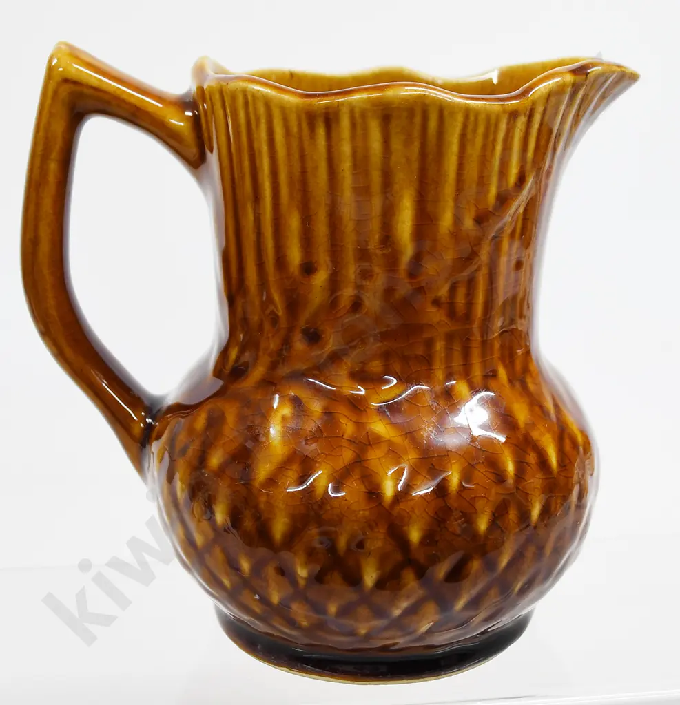 LUKE ADAMS ACORN STYLE JUG Image 1++