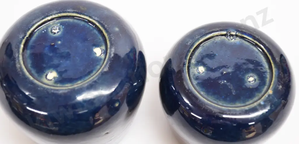 LUKE ADAMS DARK BLUE VASES Image 1++