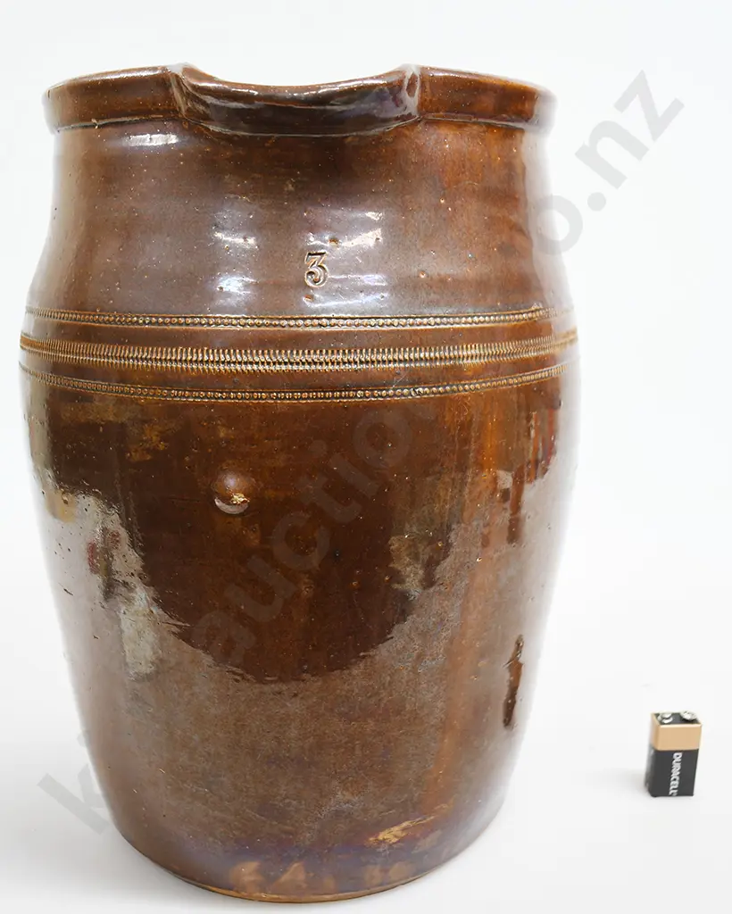 LUKE ADAMS CREAMER JAR WITH POURER Image 1++