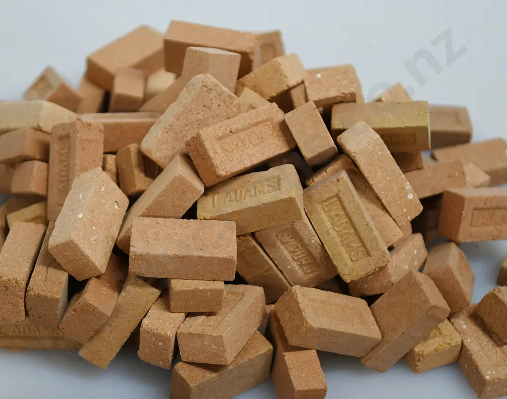 LUKE ADAMS MINI KIDDI BRICKS Image 1++