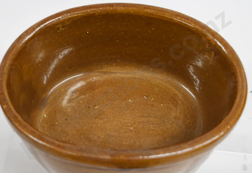 LUKE ADAMS OVAL CASSEROLE Image 1++