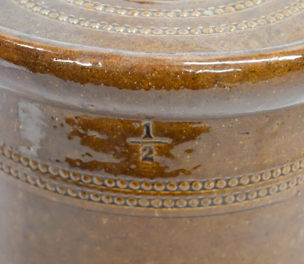 LUKE ADAMS LIDDED STORAGE CROCK Image 1++