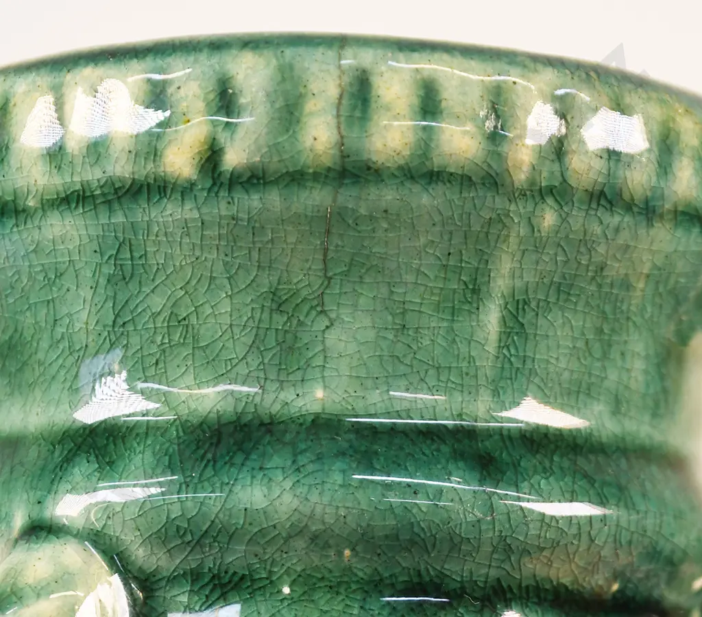 LUKE ADAMS VASE GRIFFIN VASE Image 1++