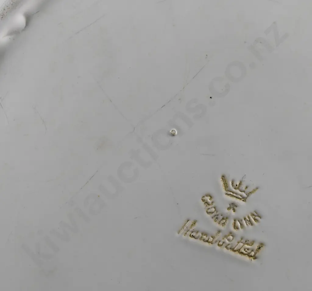 CROWN LYNN HAND POTTED FLOAT BOWL Image 1++