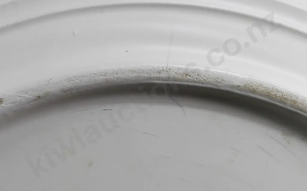 CROWN LYNN HAND POTTED FLOAT BOWL Image 1++