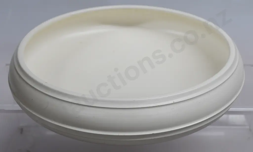 CROWN LYNN HAND POTTED FLOAT BOWL Image 1++