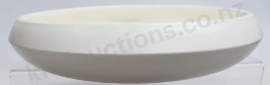 CROWN LYNN HAND POTTED FLOAT BOWL Image 1++