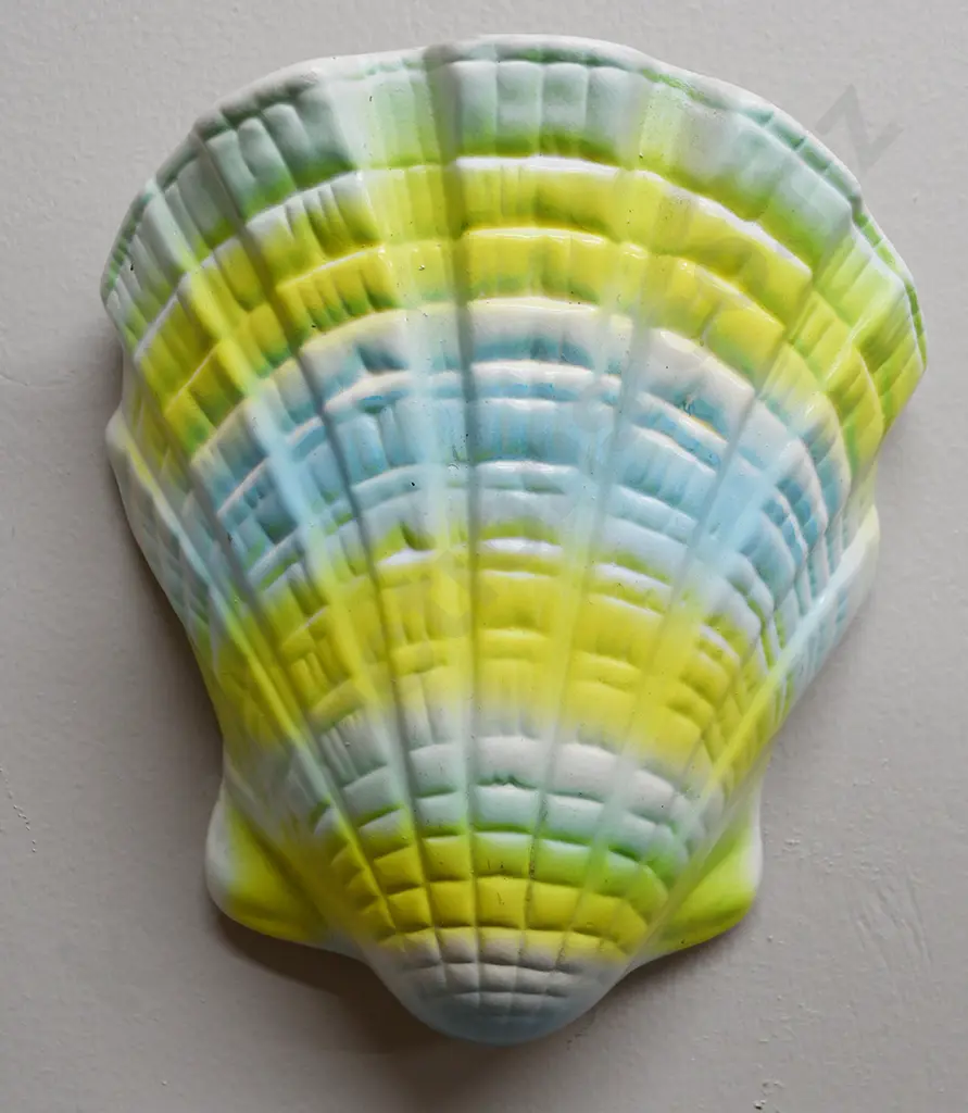 CROWN LYNN LONG SCALLOPED WALL POCKET VASE Image 1++