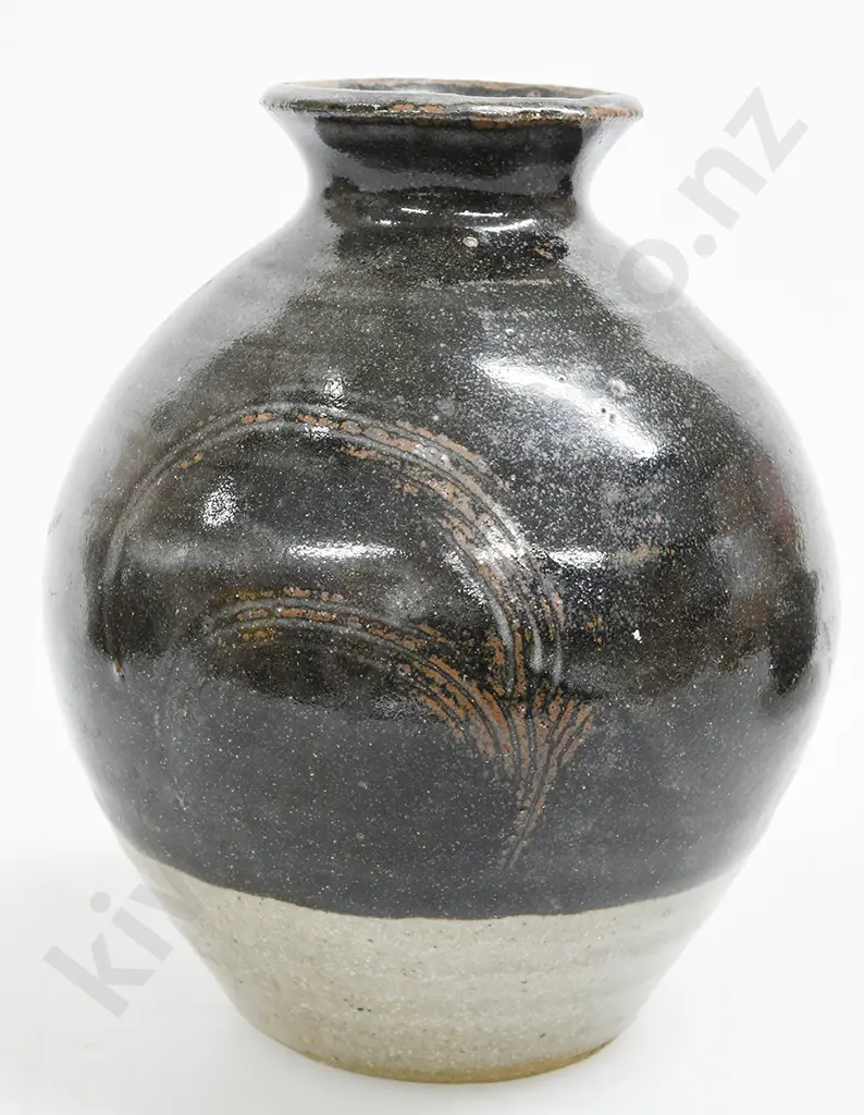 MIREK SMISEK NZ POTTERY VASE AND SUGAR BOWL Image 1++