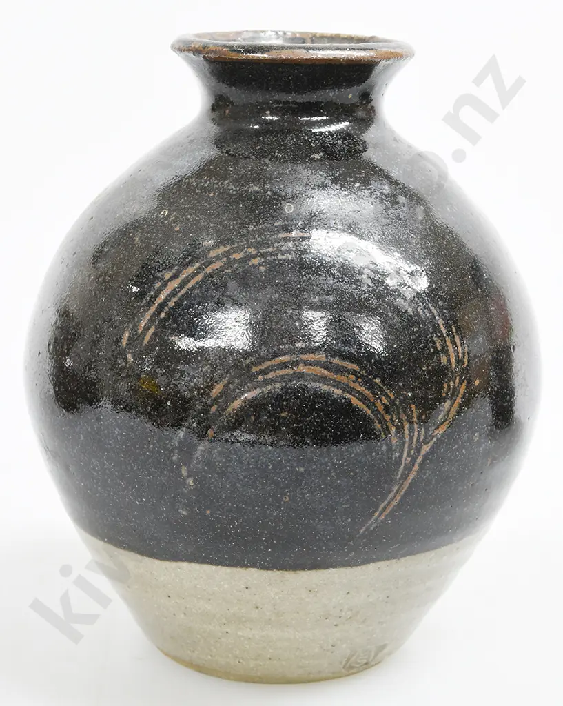 MIREK SMISEK NZ POTTERY VASE AND SUGAR BOWL Image 1++