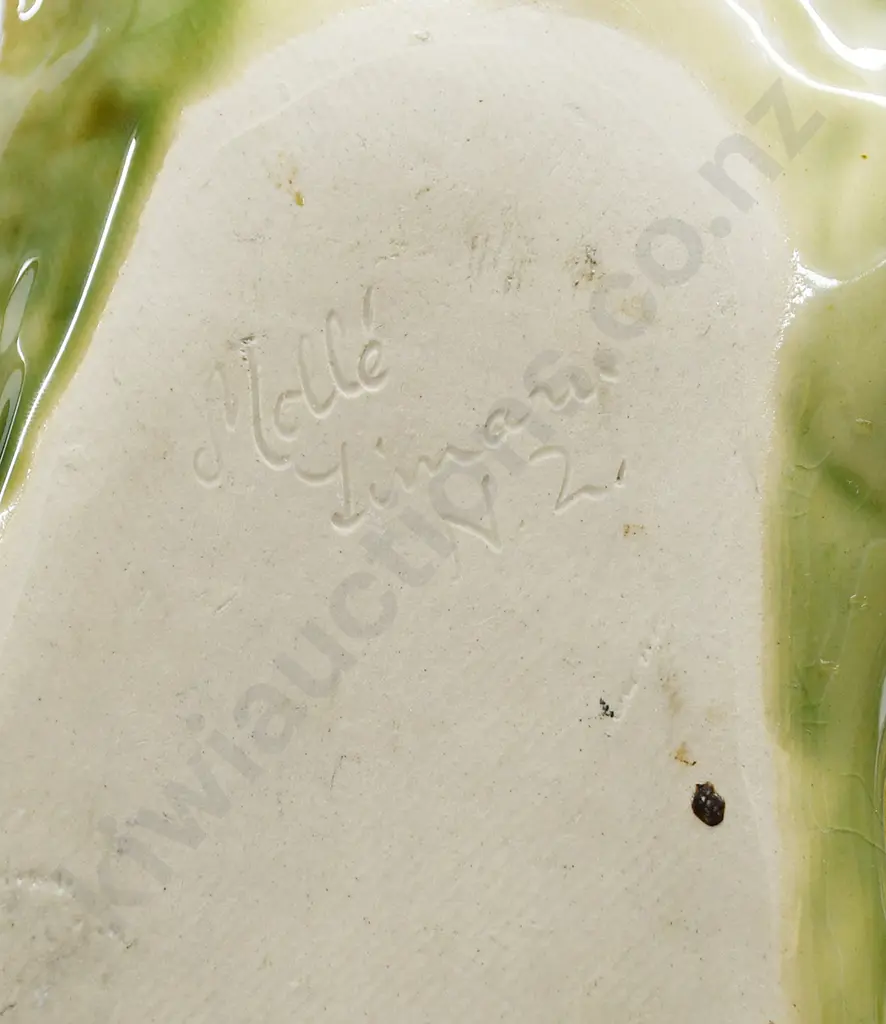 MOLLE’ POTTERY LEAF DISH Image 1++