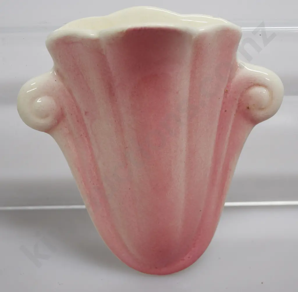 CROWN LYNN PINK WALL POCKET NUMBER 465 Image 1++