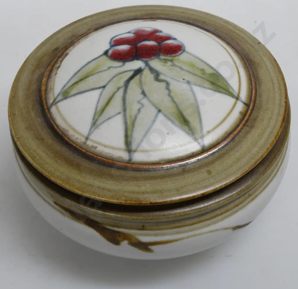 NEIL GRANT LIDDED TRINKET POTS Image 1++