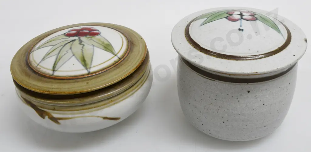 NEIL GRANT LIDDED TRINKET POTS Image 1++