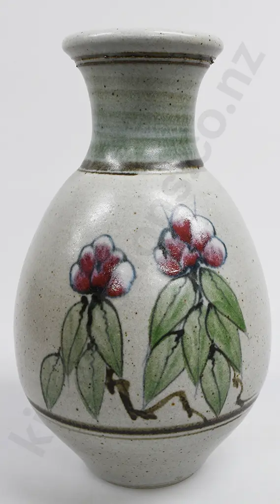 NEIL GRANT NZ POTTERY VASE Image 1++