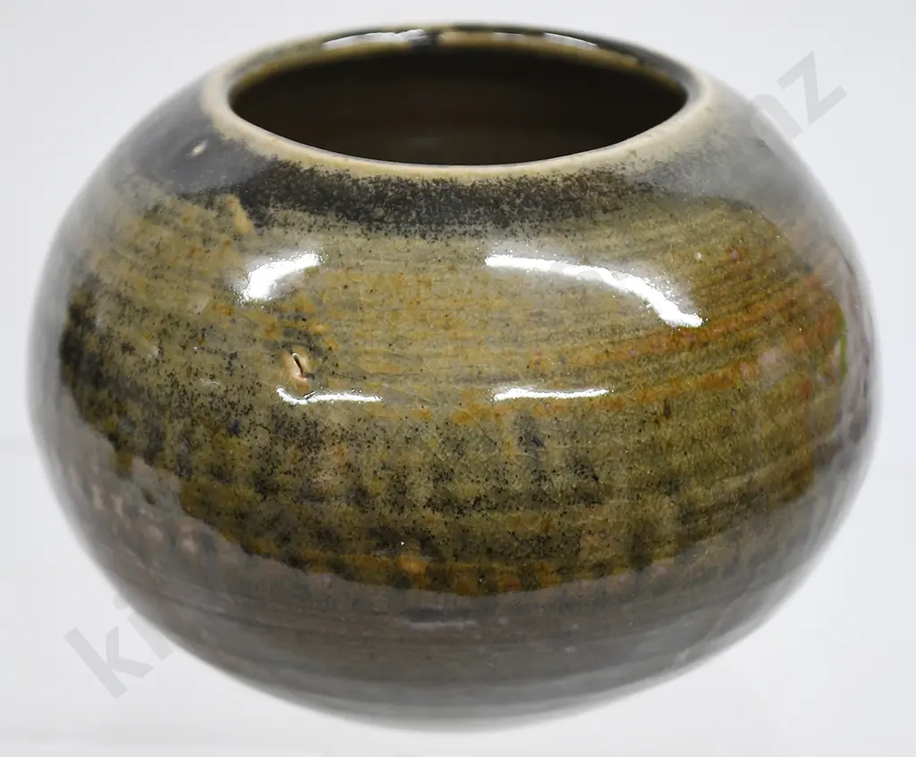 O C STEPHENS IMPRESSED MARK VASE Image 1++