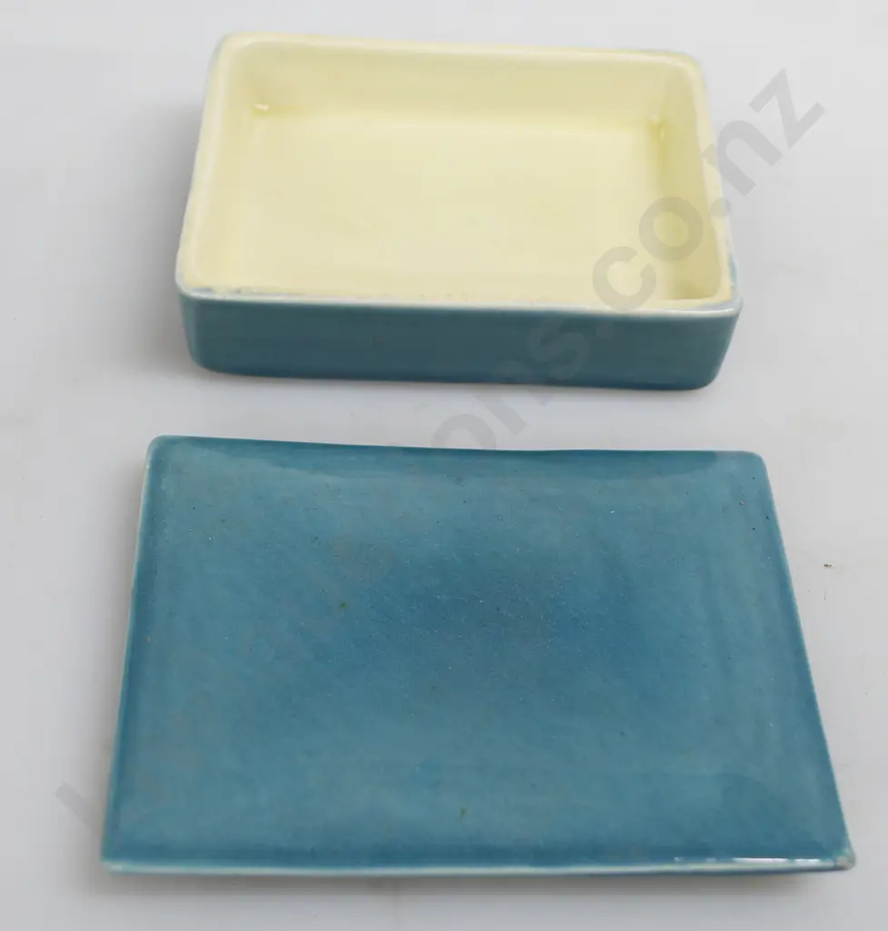 O C STEPHENS LIDDED TRINKET BOX Image 1++