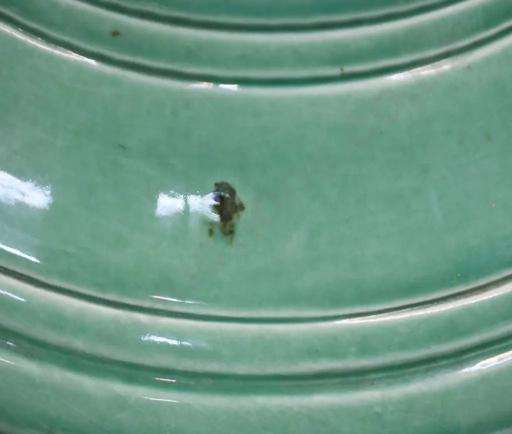 O C STEPHENS RIBBED GREEN VASE Image 1++