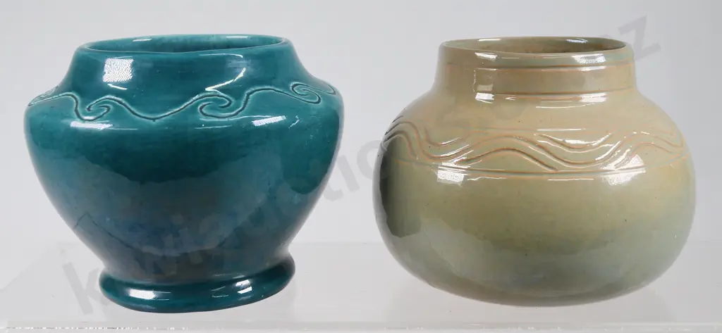 OC STEPHENS DUNEDIN  DECORATED VASES Image 1++