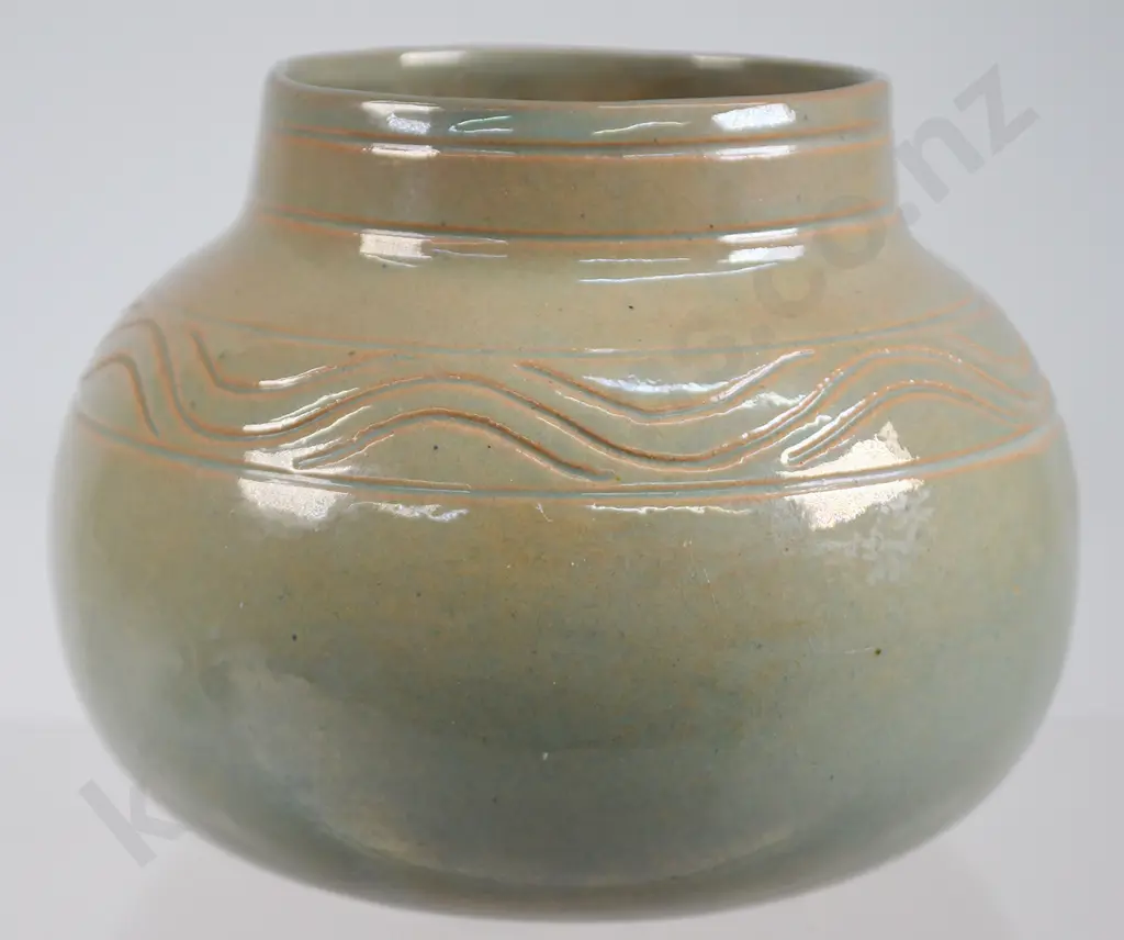 OC STEPHENS DUNEDIN  DECORATED VASES Image 1++