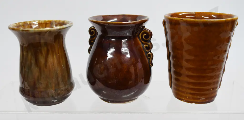 CROWN LYNN BROWN MINI VASES NUMBERS 102, 130, 131 Image 1++