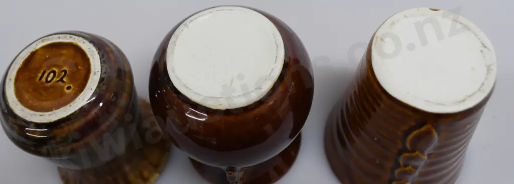 CROWN LYNN BROWN MINI VASES NUMBERS 102, 130, 131 Image 1++